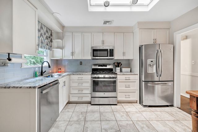 26 Wendy Road, Trumbull, CT 06611