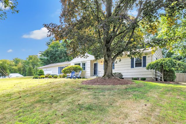 26 Wendy Road, Trumbull, CT 06611