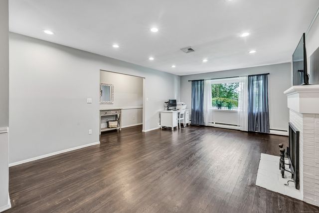 26 Wendy Road, Trumbull, CT 06611