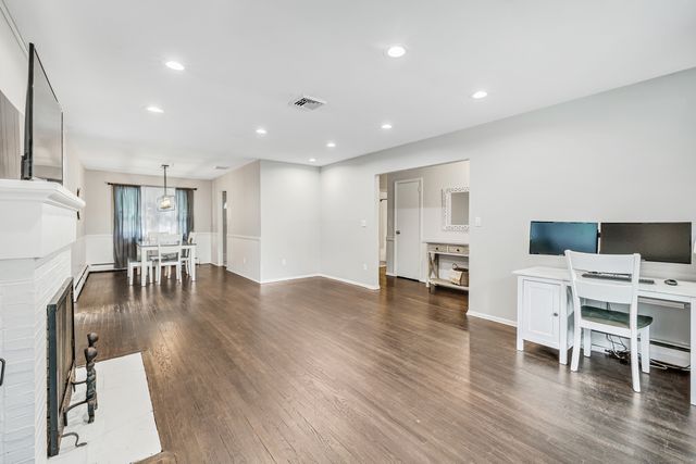 26 Wendy Road, Trumbull, CT 06611