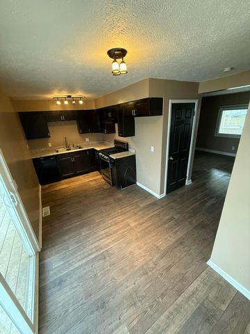 4006 Halsey Place, Columbus, OH 43228