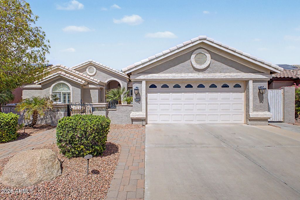 15736 W VALE Drive, Goodyear, AZ 85395 — exterior