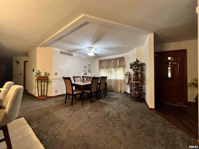 2372 LOGAN Street, Murphysboro, IL 62966