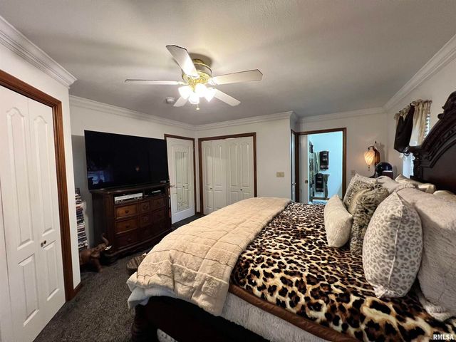 2372 LOGAN Street, Murphysboro, IL 62966