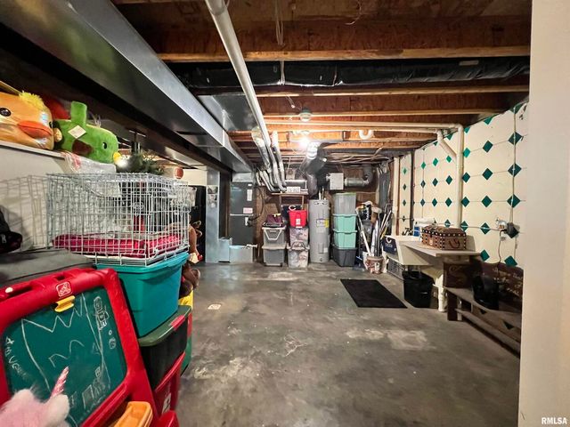 2372 LOGAN Street, Murphysboro, IL 62966