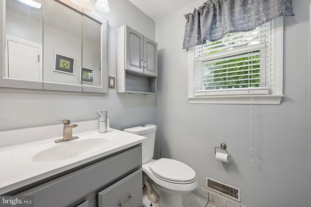 902 SPRUCE AVE, Oaklyn, NJ 08107