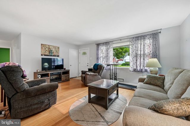 902 SPRUCE AVE, Oaklyn, NJ 08107
