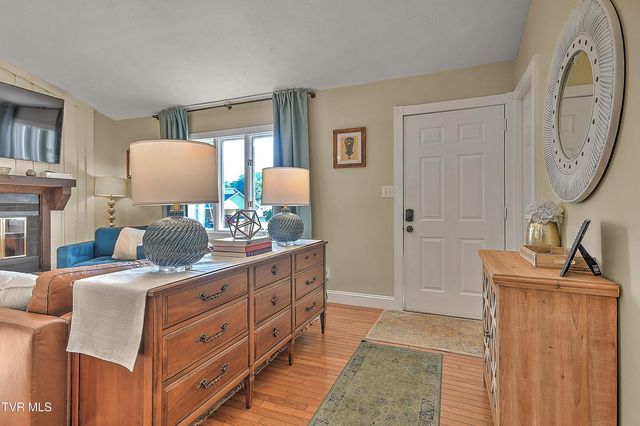 1144 Sourmash Drive, Kingsport, TN 37660