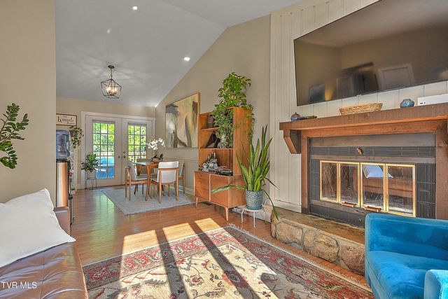 1144 Sourmash Drive, Kingsport, TN 37660