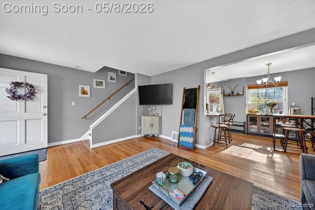 22927 Lakeshore Drive, Saint Clair Shores, MI 48080