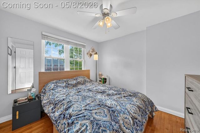 22927 Lakeshore Drive, Saint Clair Shores, MI 48080