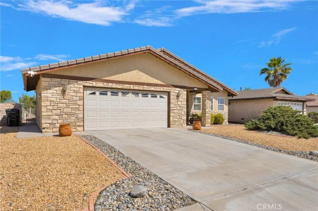 13748 Greenwood, Victorville, CA 92395