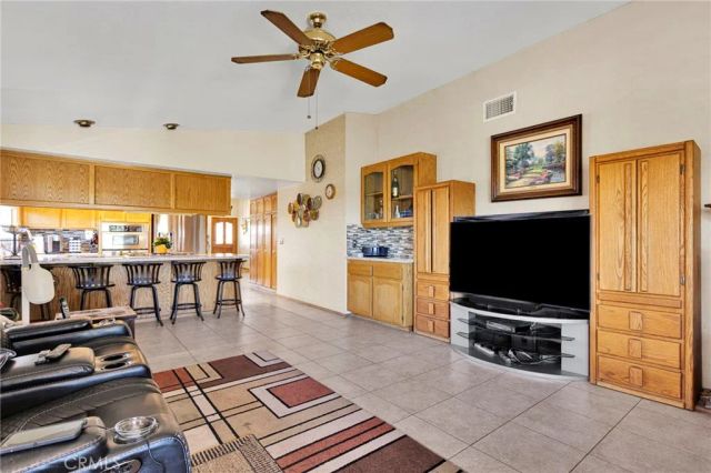 13748 Greenwood, Victorville, CA 92395