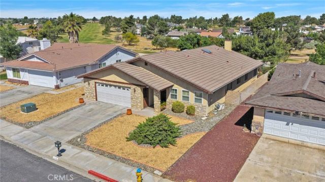 13748 Greenwood, Victorville, CA 92395
