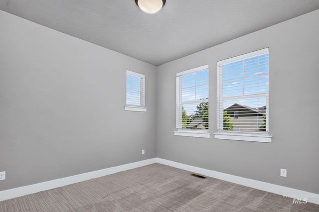 3303 S Island Fox Ave, Eagle, ID 83616