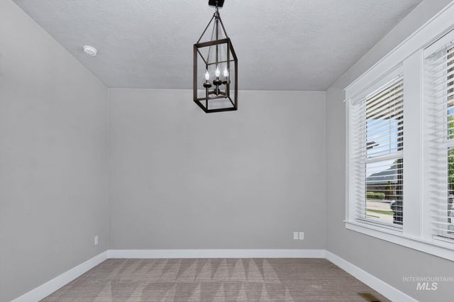 3303 S Island Fox Ave, Eagle, ID 83616