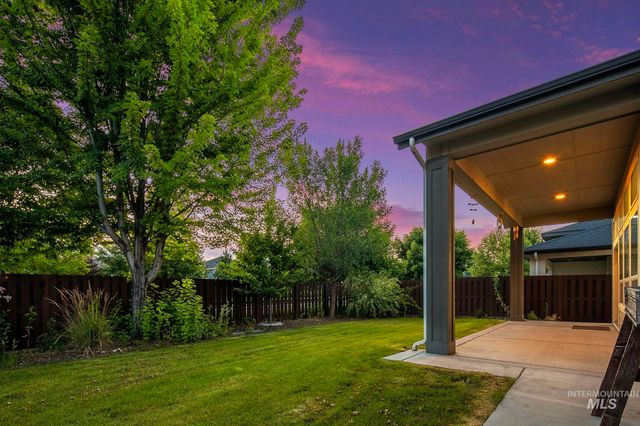 3303 S Island Fox Ave, Eagle, ID 83616