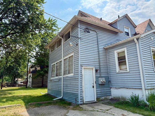 1801 Victoria Avenue 2, North Chicago, IL 60064
