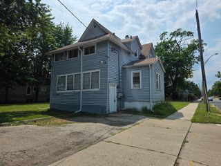 1801 Victoria Avenue 2, North Chicago, IL 60064