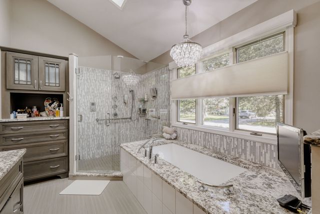 8035 Wolf Road, La Grange, IL 60525