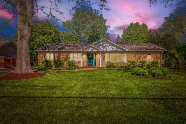 8035 Wolf Road, La Grange, IL 60525
