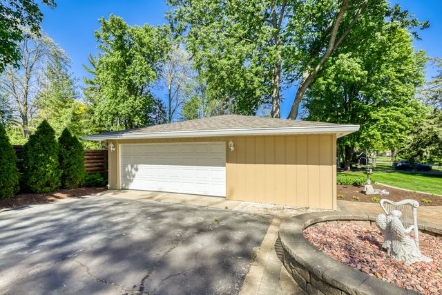 8035 Wolf Road, La Grange, IL 60525