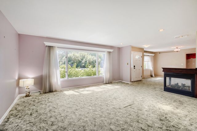 8035 Wolf Road, La Grange, IL 60525