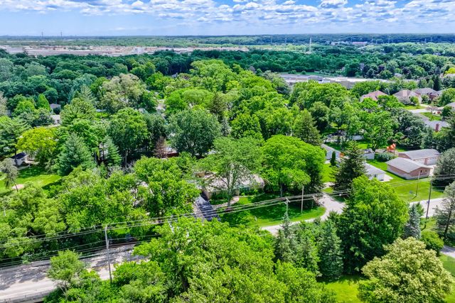 8035 Wolf Road, La Grange, IL 60525