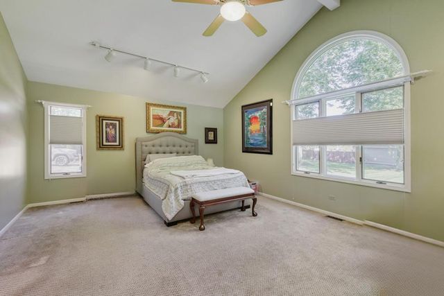 8035 Wolf Road, La Grange, IL 60525