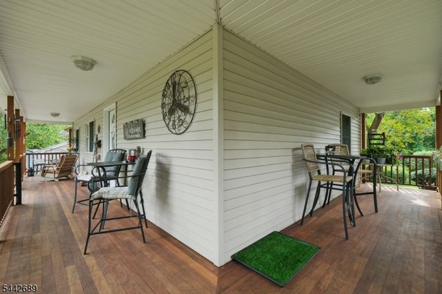 158 Maple St, New Providence Boro, NJ 07974