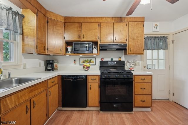 158 Maple St, New Providence Boro, NJ 07974