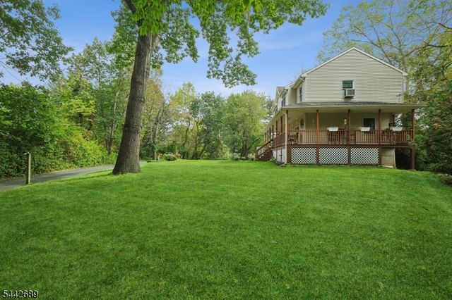 158 Maple St, New Providence Boro, NJ 07974