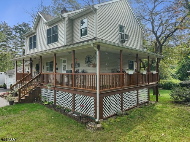 158 Maple St, New Providence Boro, NJ 07974