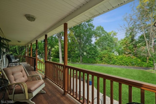 158 Maple St, New Providence Boro, NJ 07974