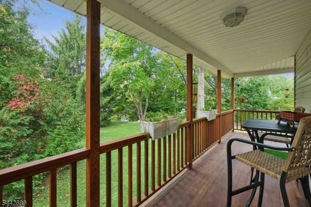 158 Maple St, New Providence Boro, NJ 07974