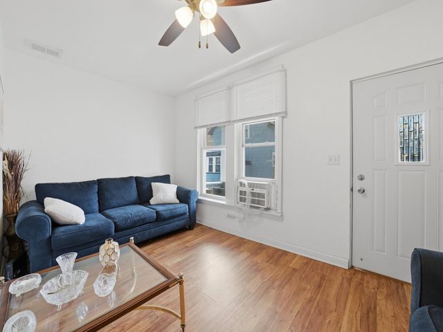 2520 Walnut Street, Blue Island, IL 60406