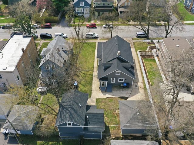 2520 Walnut Street, Blue Island, IL 60406