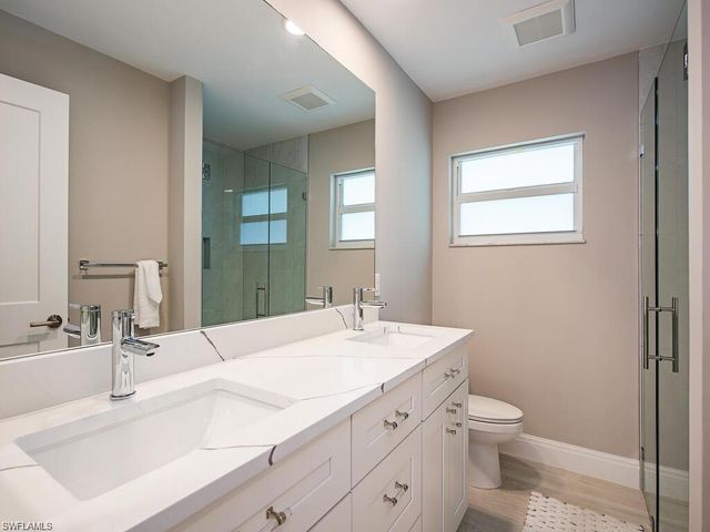 4856 Crayton RD, Naples, FL 34103