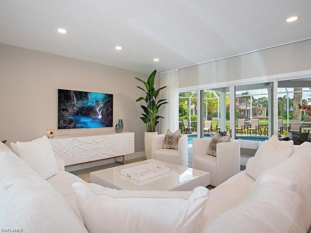 4856 Crayton RD, Naples, FL 34103