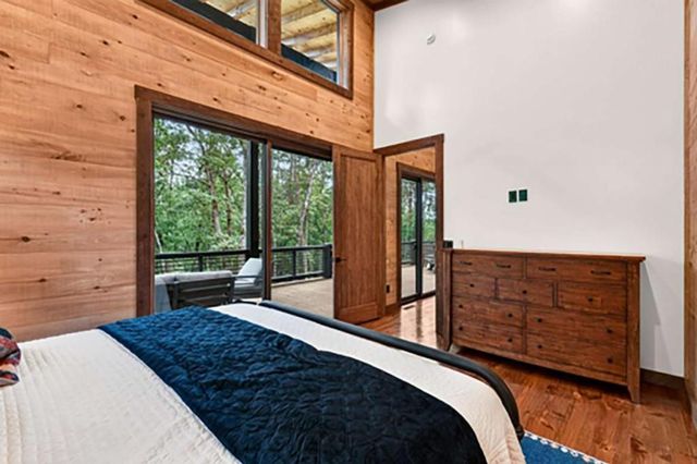 255 Sunrock Mountain Road, Blue Ridge, GA 30513