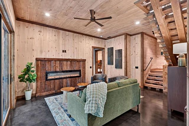 255 Sunrock Mountain Road, Blue Ridge, GA 30513