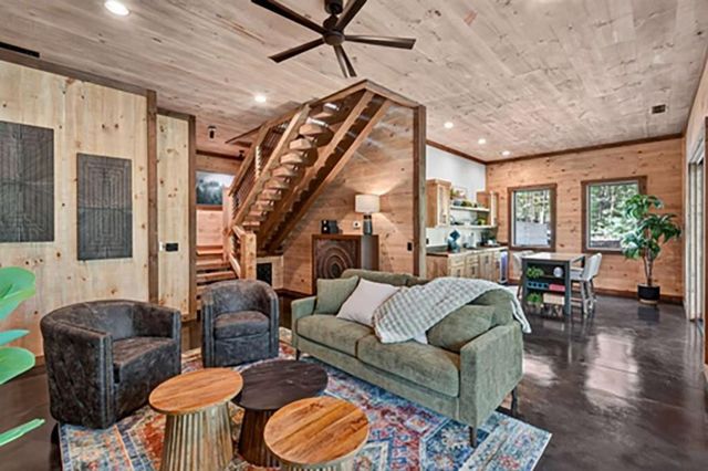 255 Sunrock Mountain Road, Blue Ridge, GA 30513