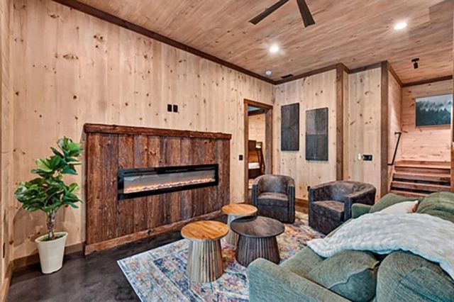 255 Sunrock Mountain Road, Blue Ridge, GA 30513
