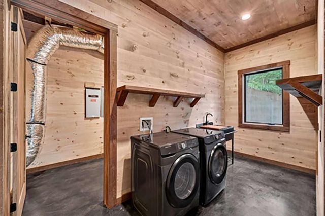 255 Sunrock Mountain Road, Blue Ridge, GA 30513