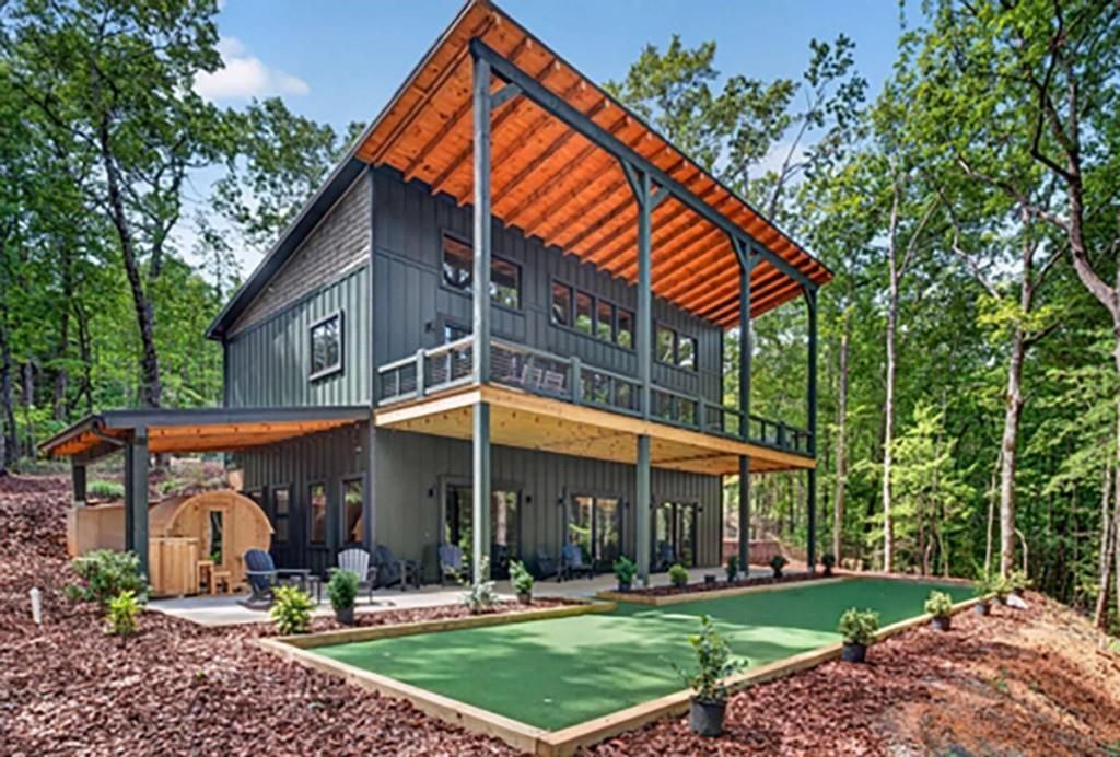 255 Sunrock Mountain Road, Blue Ridge, GA 30513