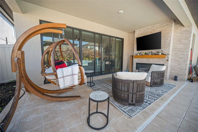 12445 HORSESHOE BEND DRIVE, Lithia, FL 33547