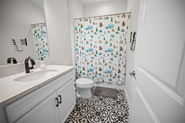 12445 HORSESHOE BEND DRIVE, Lithia, FL 33547