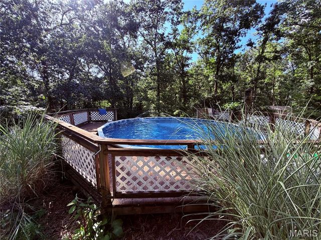 719 White Dogwood Court, St Clair, MO 63077