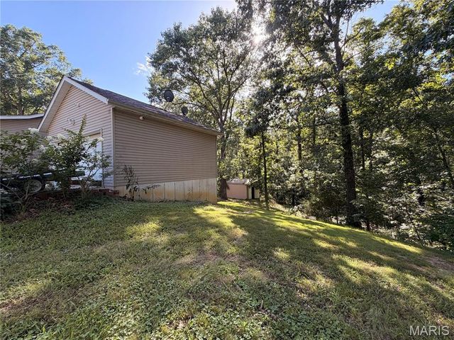 719 White Dogwood Court, St Clair, MO 63077