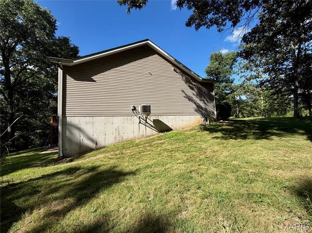 719 White Dogwood Court, St Clair, MO 63077